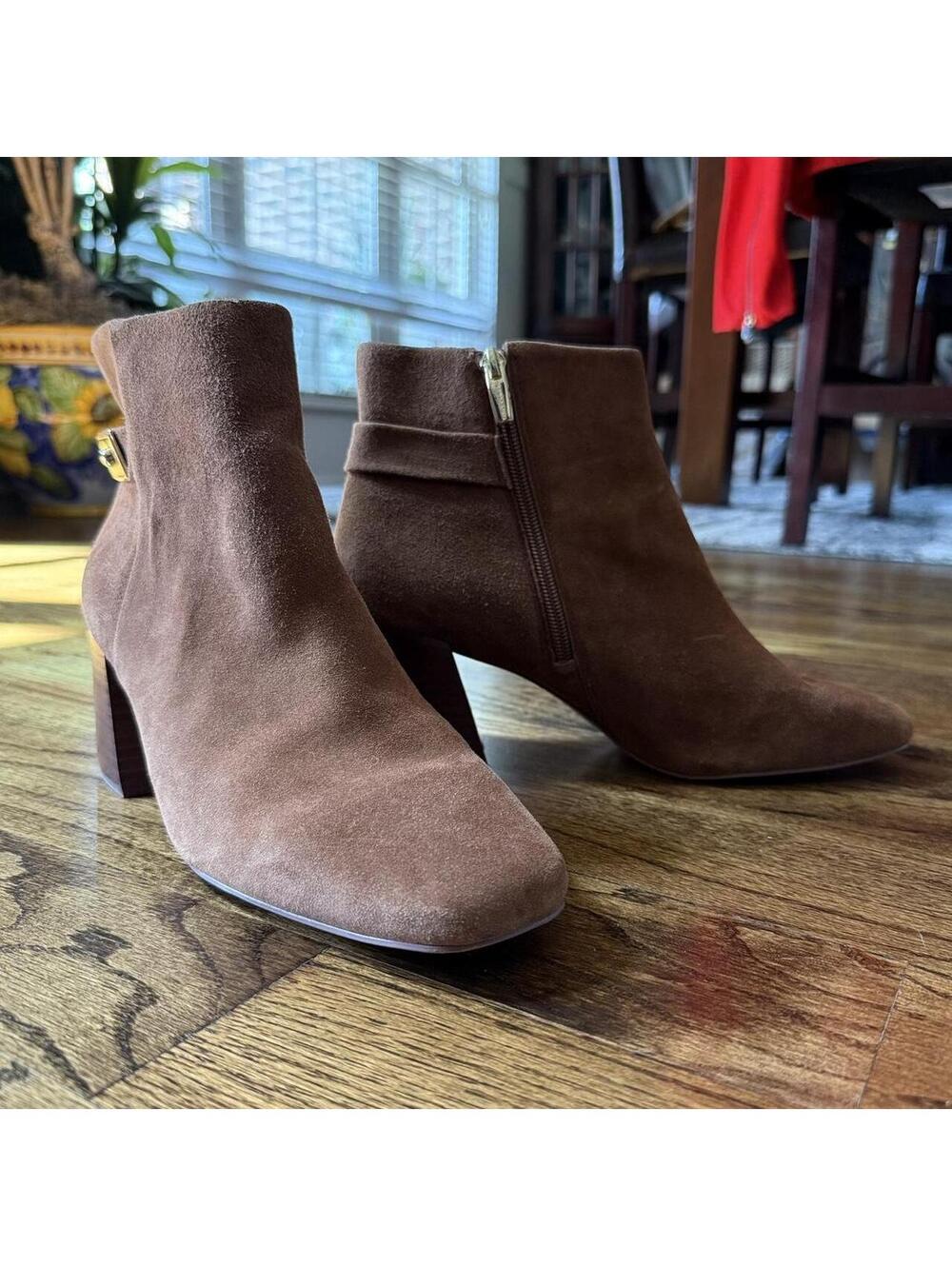 🤎 Vince Camuto Laiklen Brown Suede Ankle Boots Block Heel Size 10